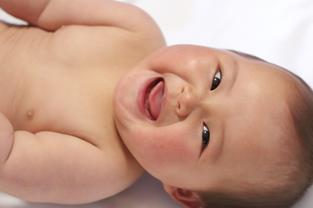 赤ちゃんの保湿ケアには何を使えば良い？