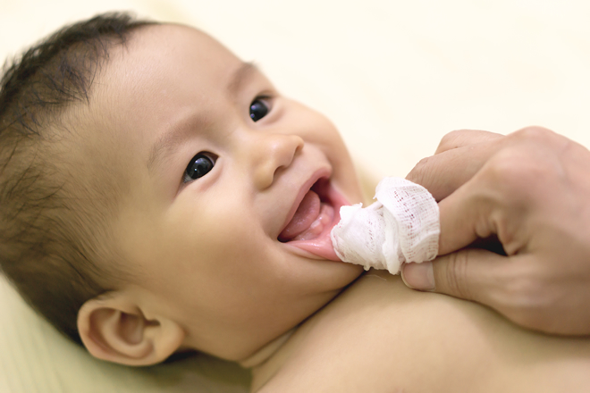 子供の歯磨きのスタート時期はいつから?やり方は?