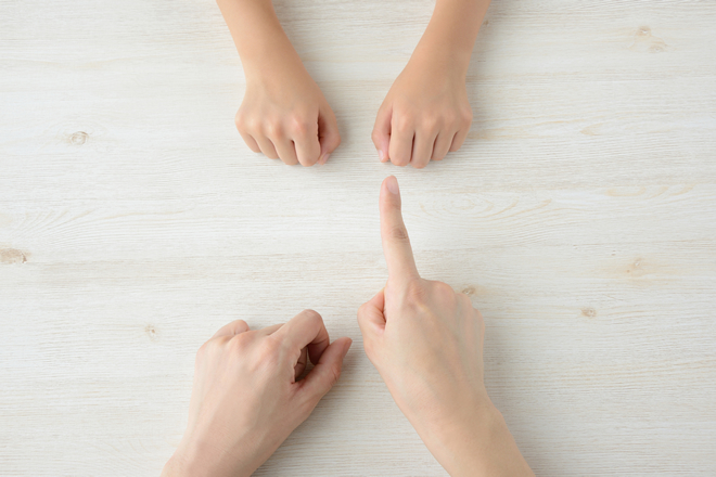 3歳までの子供に母の言う事を聞かない時は叱ってはいけないの？怒ると叱るを区別する