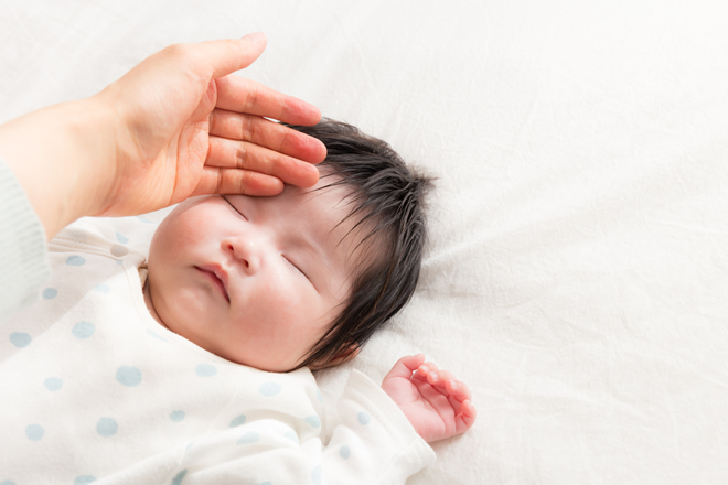 新生児が風邪の症状の時小児科で受診は必要？急を要する症状とは？
